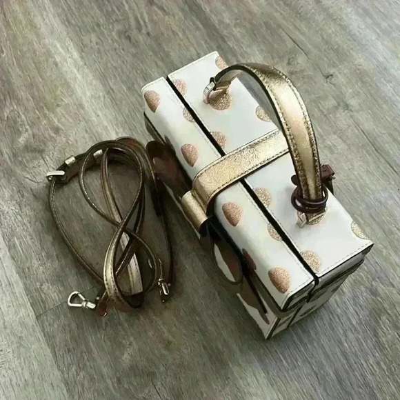 kate spade Wrapping Party Dot Gift Box Crossbody Bag - Picture 15 of 16